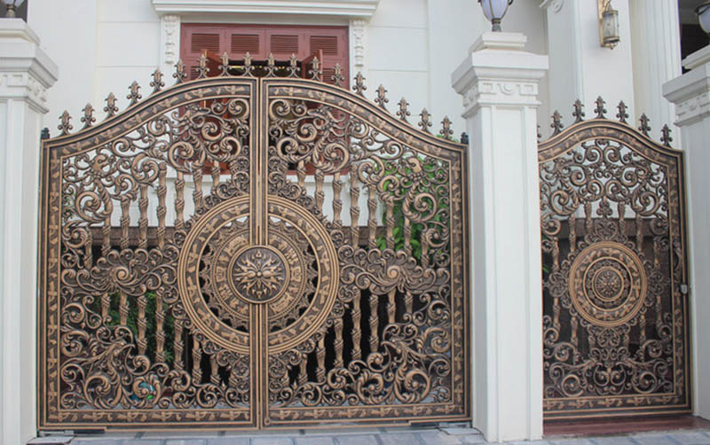 cổng sắt đẹp mang lại tính thẩm mỹ cho ngôi nhà